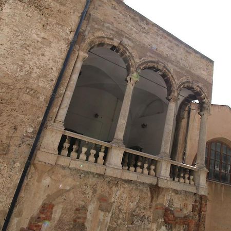 Appartement Loggiato Palazzo San Matteo à Palerme Extérieur photo